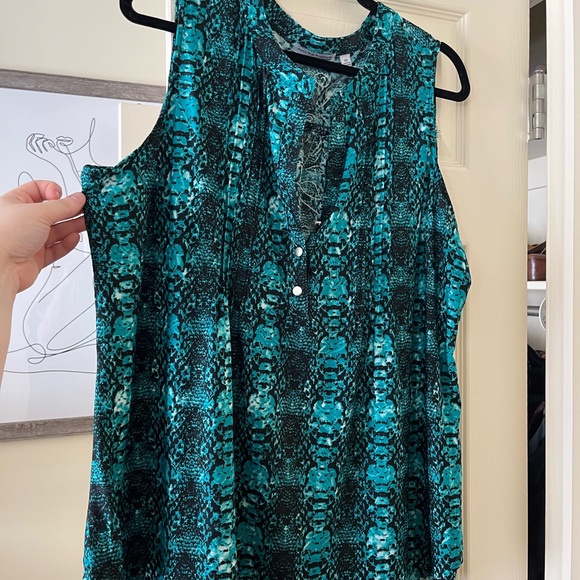 NWOT Stretch Tank Notations - Picture 1 of 5